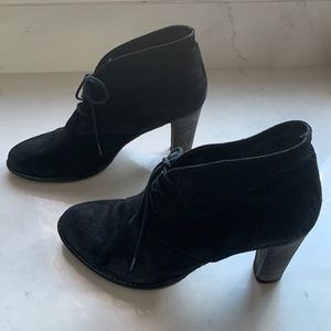 Ateliers Suede Heeled Lace Up Ankle Booties